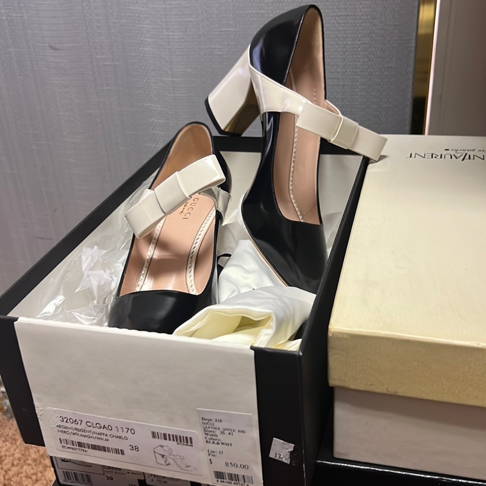 Brand New with Box GUCCI Retro Regent Nappa Charlotte Jackie O heels sz 38